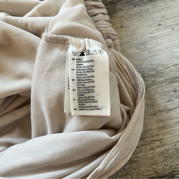 Sleeveless Dress By H&M - Picture 4 of 4